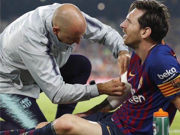 ﻿Мессі зламав руку в матчі "Барселона" – "Севілья"