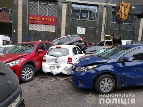 У ДТП на Печерську в Києві було пошкоджено 21 автомобіль – патрульна поліція