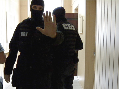 СБУ задержала "политинформатора" террористов, который помогал российским журналистам снимать искаженные сюжеты об Украине