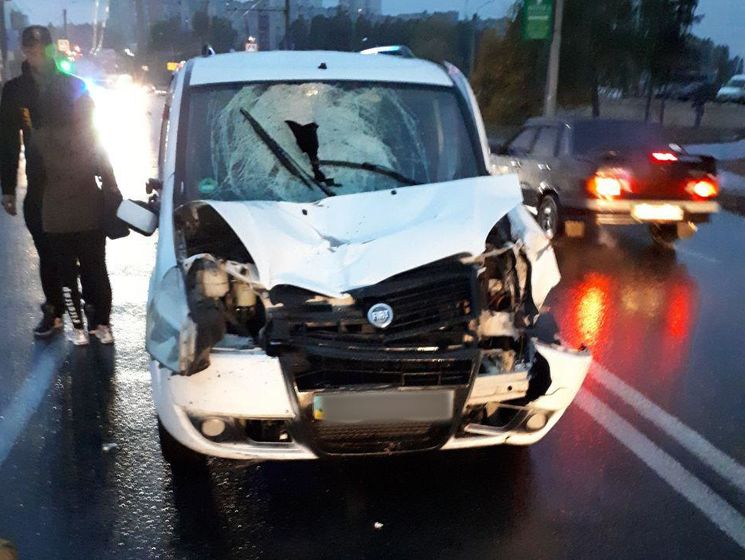 В Харькове Fiat сбил двух пешеходов, один из них скончался