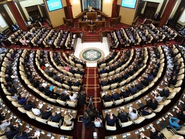 Парламент Казахстана одобрил вступление страны в Евразийский экономический союз с Россией