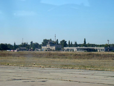 В Северодонецке начнет работу единственный уцелевший на Донбассе аэропорт