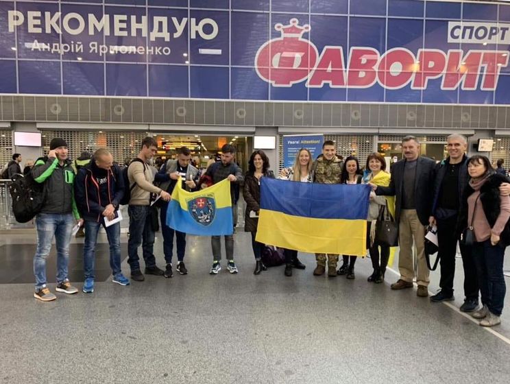 Группа украинских военных отправилась в США для участия в Марафоне морской пехоты