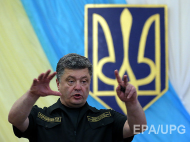 Порошенко проверяет боеготовность украинских войск в зоне АТО