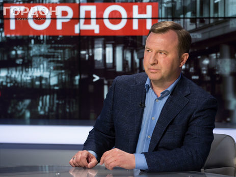 ﻿Більшість співробітників митної служби, яка формує майже половину дохідної частини бюджету, живе 