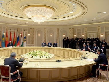 В Минске главы стран ЕврАзЭс подписали договор о его ликвидации