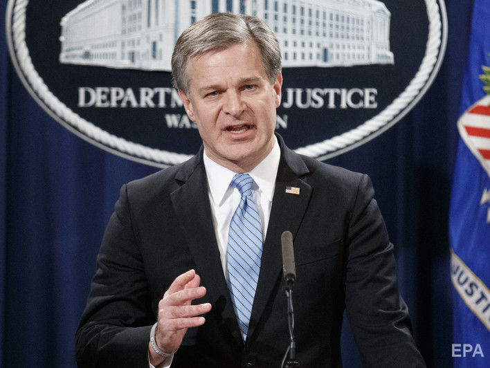 ﻿Директор ФБР повідомив про виявлені у США 13 посилок із бомбами