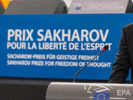 На церемонию вручения премии Сахарова поедут сестра и адвокат Сенцова
