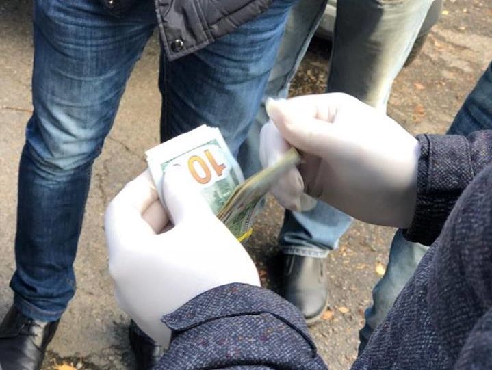 ﻿У Київській області на хабарі затримали двох співробітників Держекоінспекції