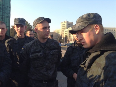 В Харькове прошел пикет солдат-срочников, которые требовали демобилизации