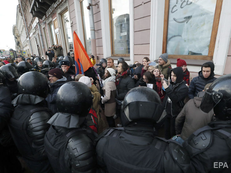 ﻿У Москві і Санкт-Петербурзі затримали учасників акції "За ваших і наших дітей" на підтримку підозрюваних в екстремізмі