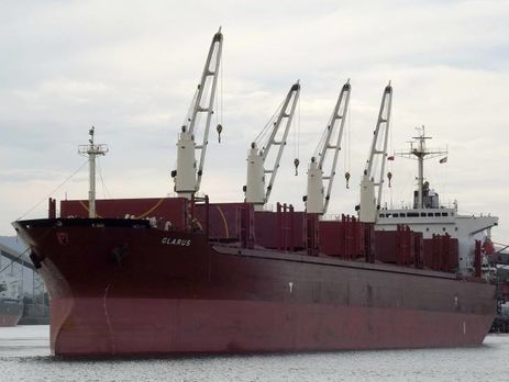 ﻿В Україну повернувся український моряк із судна MV Glarus, викраденого піратами біля узбережжя Нігерії