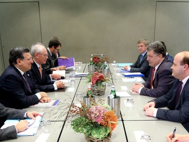 Порошенко, Баррозу и ван Ромпей согласились, что псевдовыборы на Донбассе перечеркнут Минские договоренности