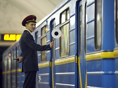 В 2015 году киевское метро откажется от жетонов