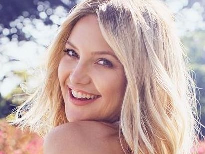 Хадсон обнародовала фото дочери, которой исполнился месяц