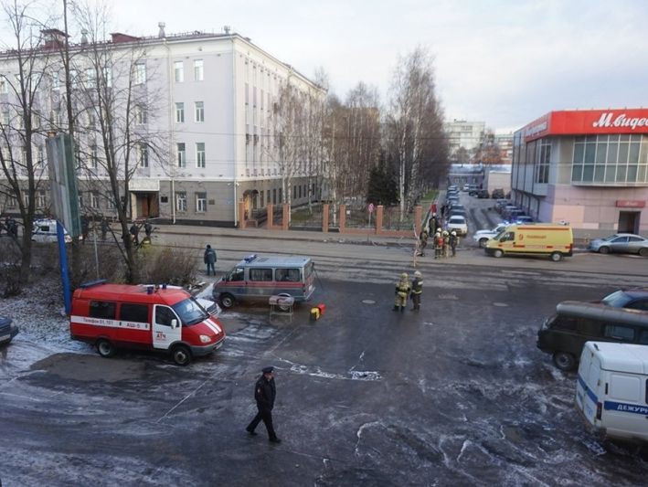 Взрыв у ФСБ в Архангельске устроил 17-летний местный житель – Следком России
