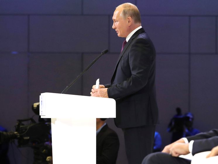 ﻿Путін заявив, що в Україні та країнах Балтії росіян "залякують і тероризують"