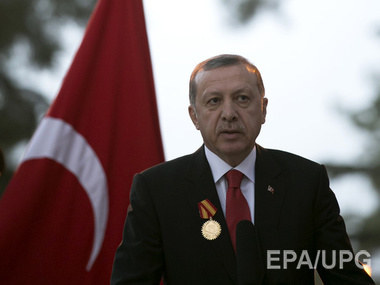 Эрдоган заявил, что не будет вооружать сирийских курдов