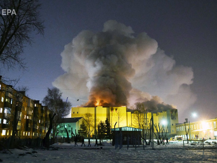 ﻿У справі про пожежу в ТЦ "Зимняя вишня" в Кемерові затримали ще трьох фігурантів