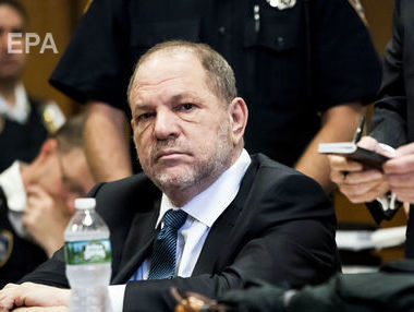 Вайнштейна обвинили в домогательствах к несовершеннолетней