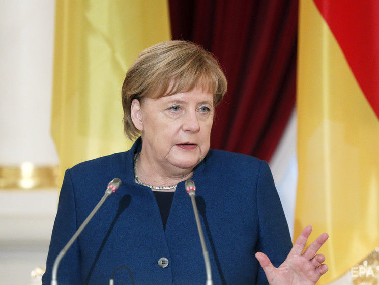 ﻿Меркель про "Північний потік – 2": Я розглядаю цей проект менш критично, ніж Україна