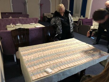 В Харькове СБУ задержала инспектора ГФС при получении 100 тыс. грн взятки