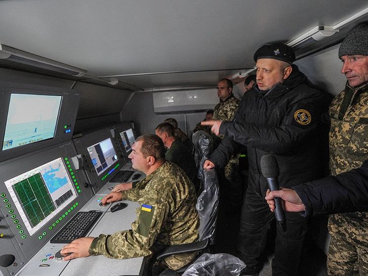 ﻿Турчинов повідомив, що мета ракетних стрільб біля Криму – відпрацювання системи протиповітряної оборони