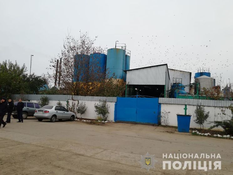 ﻿У Миколаївській області невідомі увірвалися в олійню, побили охоронця і забрали понад 200 тис. грн – поліція