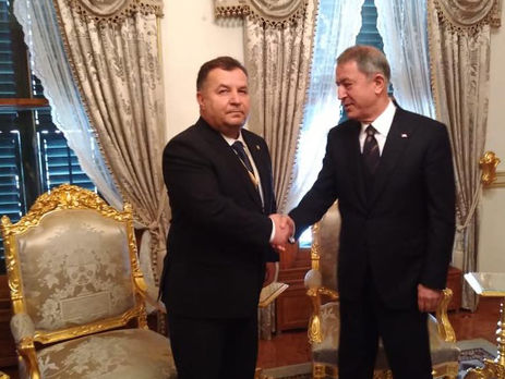 Полторак обсудил с министром обороны Турции вопросы безопасности в Черноморском регионе