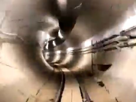 Маск показал почти завершенный свехскоростной туннель под Лос-Анджелесом