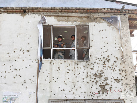 ﻿В Афганістані внаслідок атаки талібів на контрольно-пропускний пункт загинуло 13 силовиків
