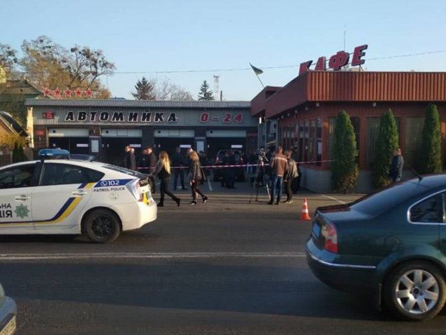 В результате стрельбы на автомойке в Луцке один человек погиб, еще двое травмированы