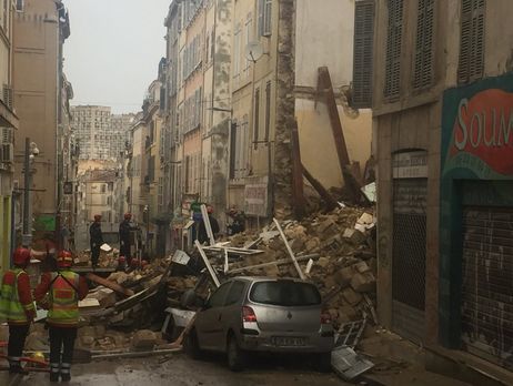 ﻿У французькому Марселі обвалилися два будинки, від восьми до 10 осіб уважають зниклими безвісти