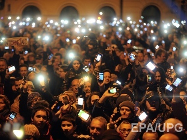 Венгры протестуют из-за налога на интернет