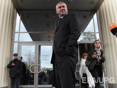 Фейгин собирает документы для оформления Савченко депутатом