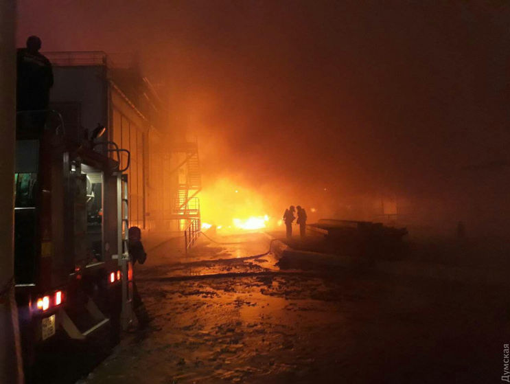 ﻿Пожежа на заводі під Одесою. Семерак заявив, що Держекоінспекція у вересні перевіряла підприємство і виявила серйозні порушення