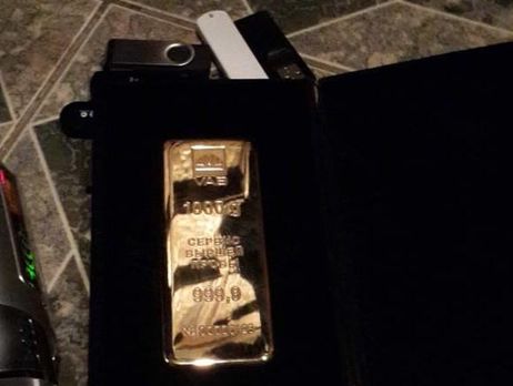 ﻿Обшуки в матері загиблої екс-регіоналки Бережної. СБУ виявила лист Лаврову і кілограм золота