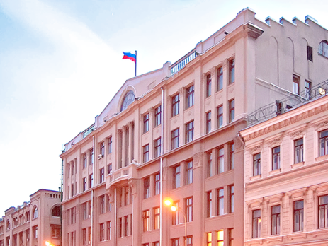 ﻿Біля адміністрації президента РФ Шендерович провів одиночний пікет на підтримку обміну в'язнями