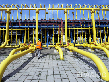 СМИ: "Нафтогаз" хочет до конца года закупать минимальные объемы российского газа