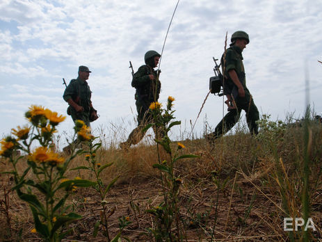﻿На Донбасі двох бойовиків було знищено, ще двох поранено – штаб операції Об'єднаних сил