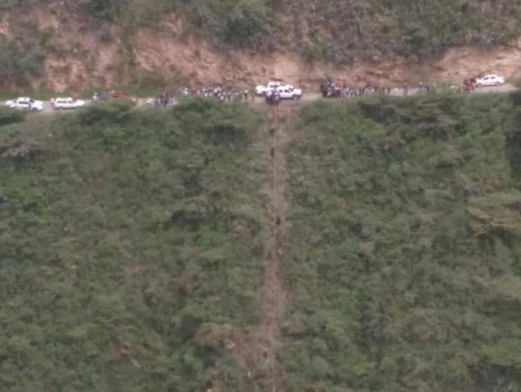 ﻿У Перу внаслідок падіння у прірву автобуса з юнацькою футбольною командою загинуло сім осіб
