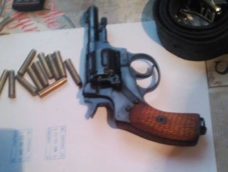 69-летний гражданин Украины вез с оккупированных территорий Донбасса оружие через пункт пропуска 