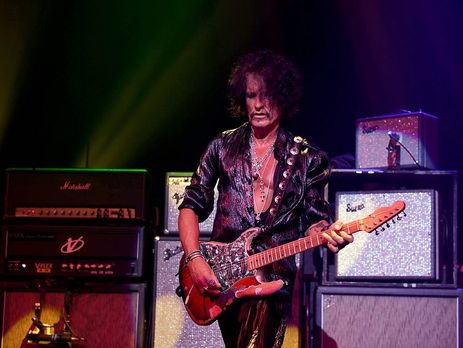 ﻿Гітариста групи Aerosmith Перрі госпіталізували після концерту 