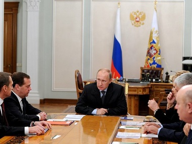 Совбез РФ под председательством Путина обсудил "обострение ситуации в Донбассе"
