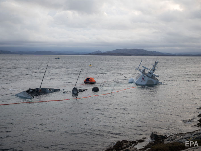 Норвежский фрегат Helge Ingstad, столкнувшийся с танкером, полностью затонул