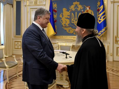 Порошенко поспілкувався з Онуфрієм після відмови єпископів приїхати в Український дім