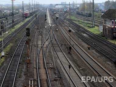В Харьковской области под грузовым поездом произошел взрыв
