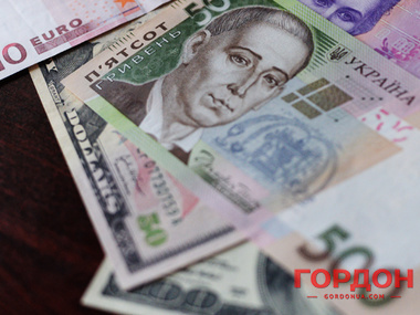 Межбанк: Доллар закрылся выше 16 грн/$, евро &ndash; выше 20 грн/€