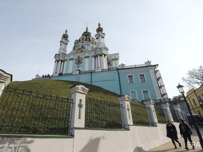 ﻿Об'єднавчий собор православних церков в Україні перенесли на грудень – ЗМІ