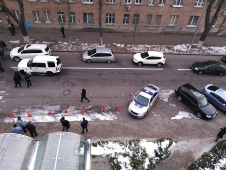 ﻿Киянам, які перекрили вулицю, пообіцяли дати тепло за три години, рух розблоковано